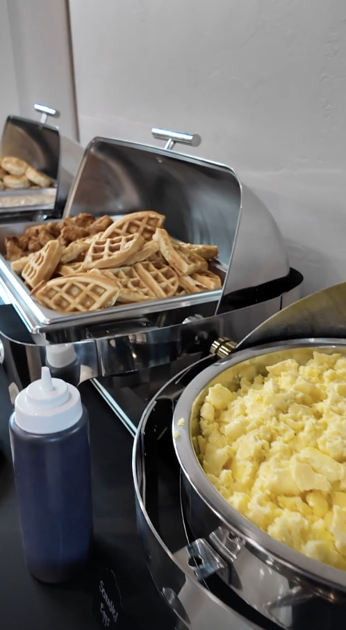 Sunday brunch buffet